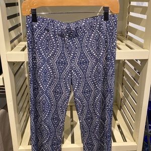 Stretchy pattern pants